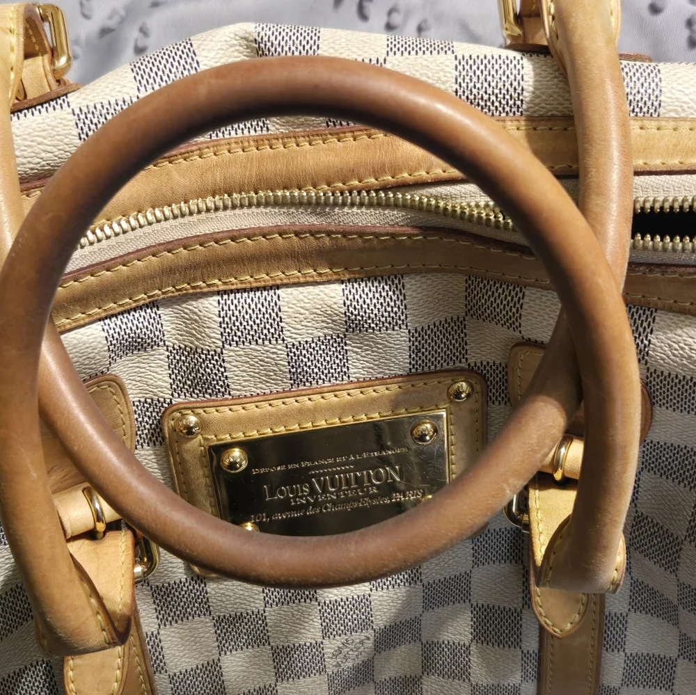 Handbag - Picture 10 of 16